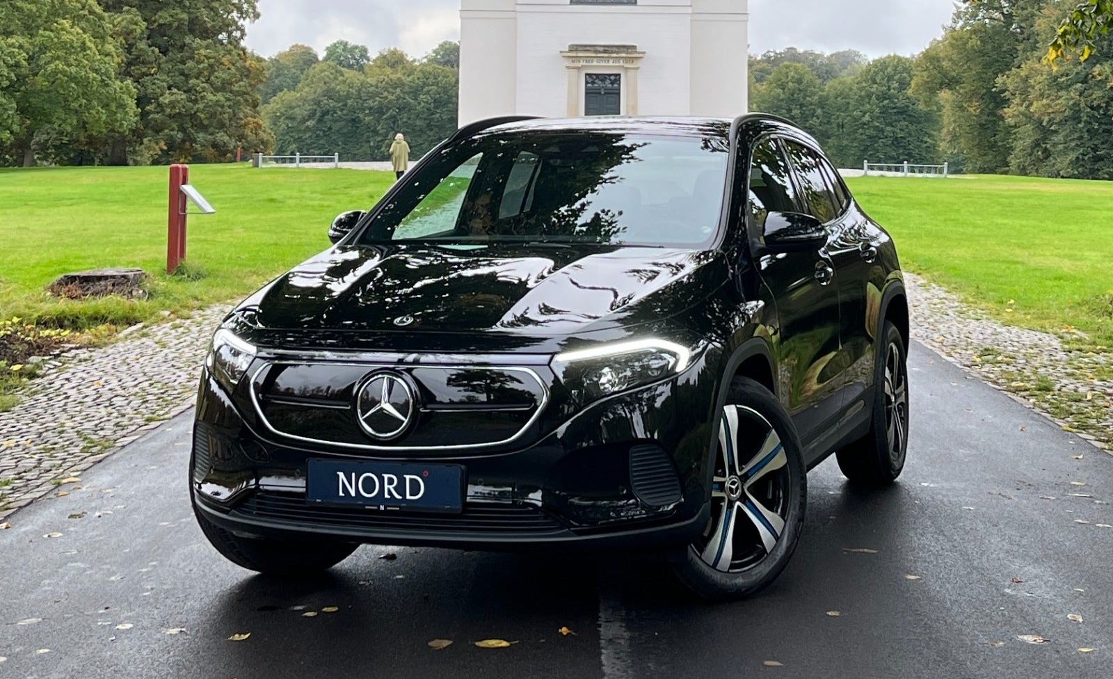 Mercedes EQA250