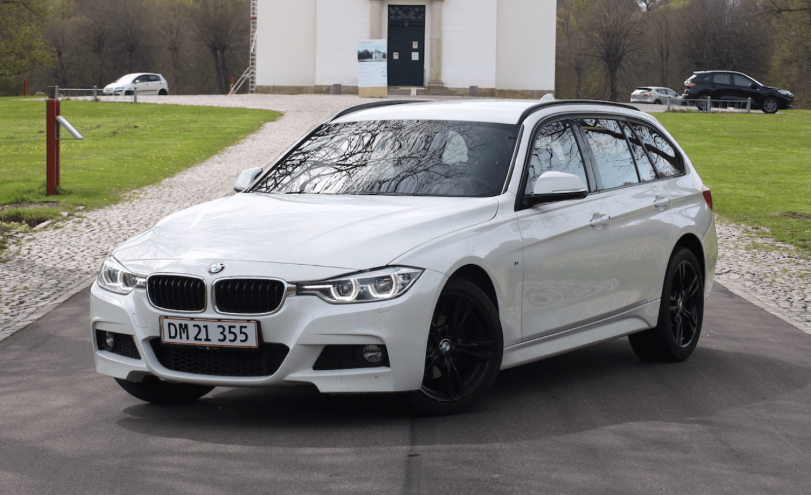 BMW 320i