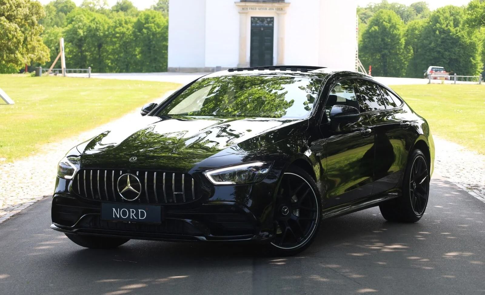 Mercedes AMG GT 53