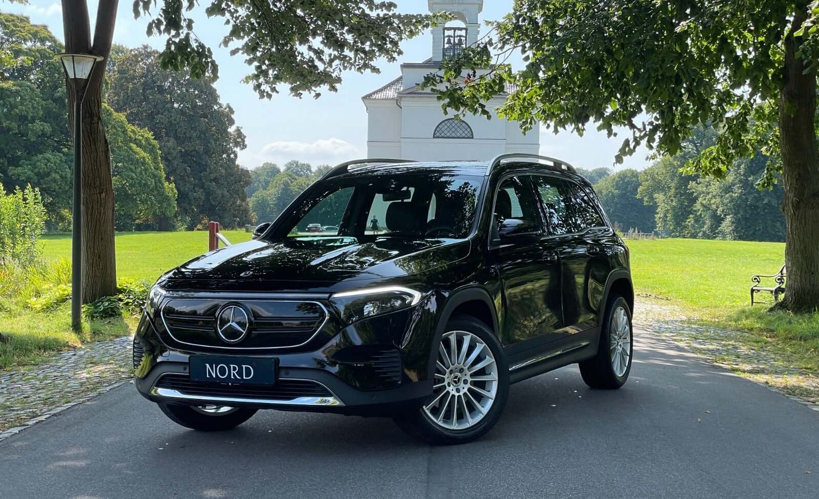 Mercedes EQB250