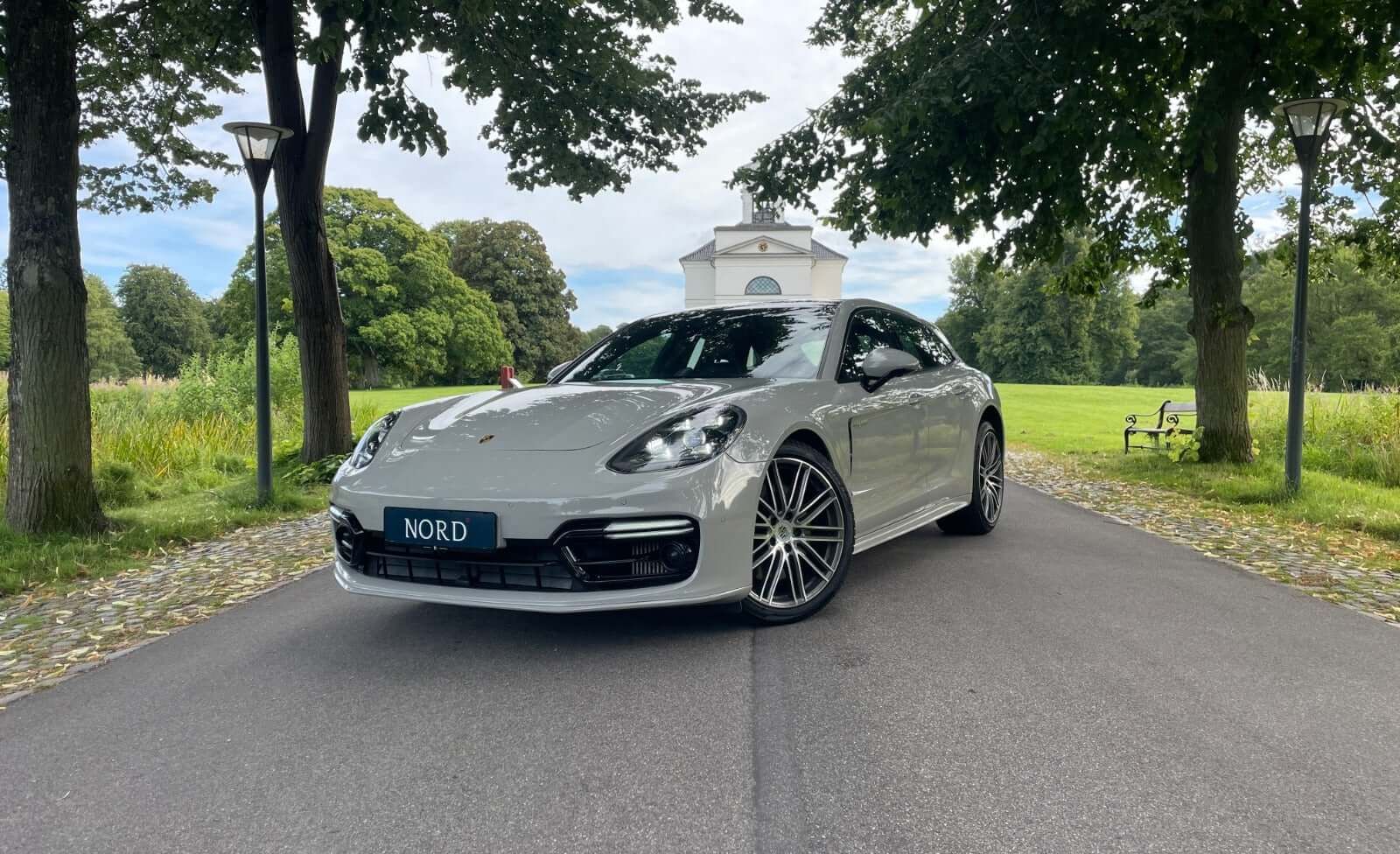 Porsche Panamera 4